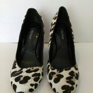 Willow White House Black Market Wedge Heel Pumps